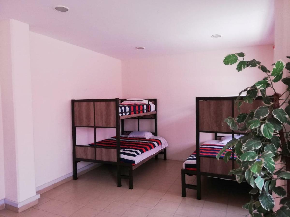 Urbania Hostels Пуэбла Экстерьер фото